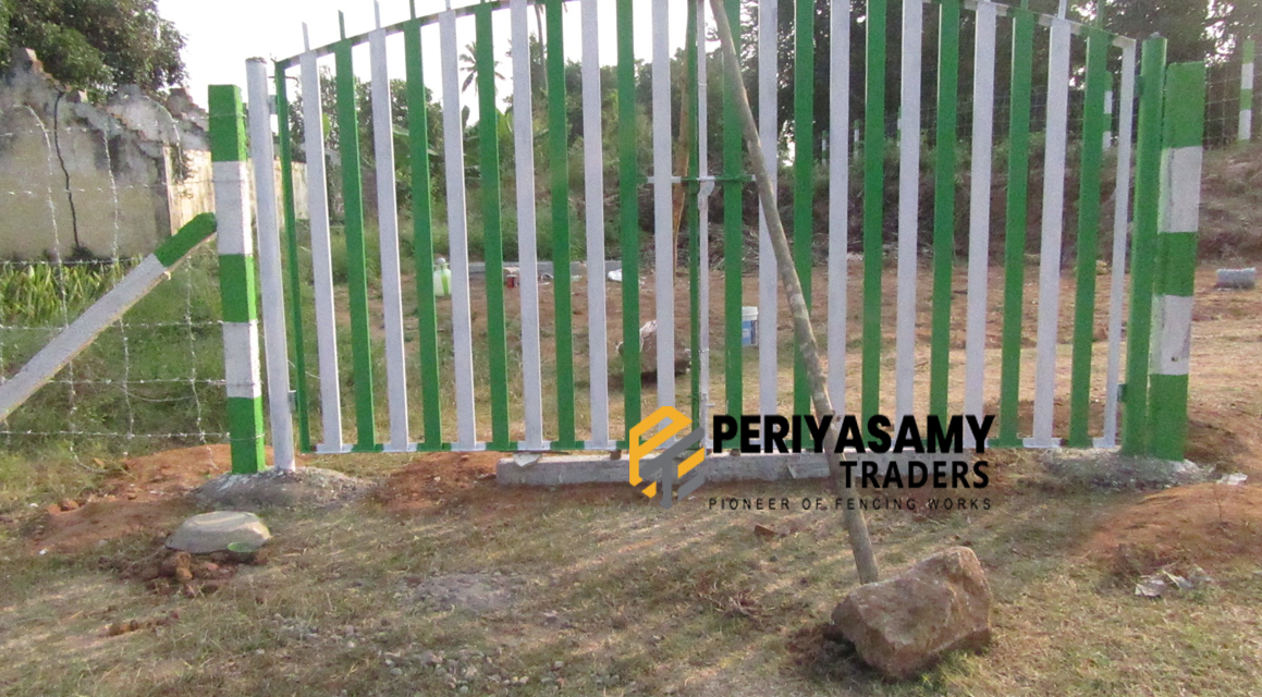 Backyard & Apartment Fencing Works